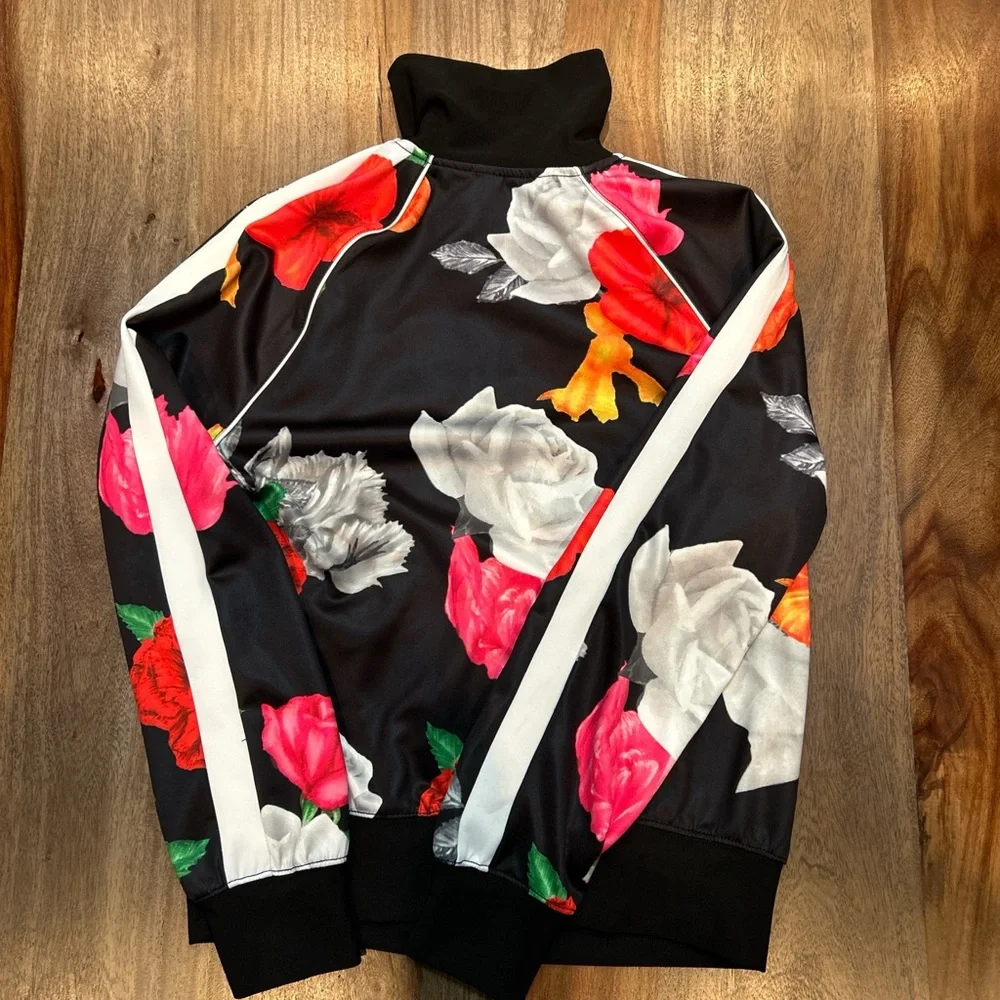 Pam & Gela Black and Cream Apparel - Picture 3 of 6